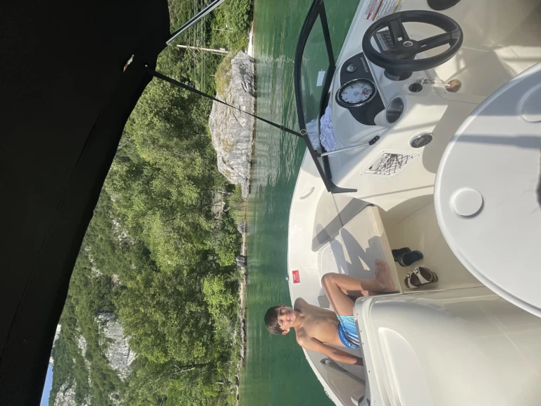 Bootsverleih Bayliner Element E5 Conjux Samboat