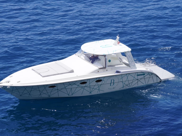Vermietung Motorboot Tornado mit Führerschein