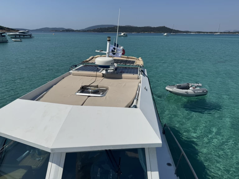 Motorboot mieten in Sainte-Lucie de Porto-Vecchio - Meta Yacht JMF 32