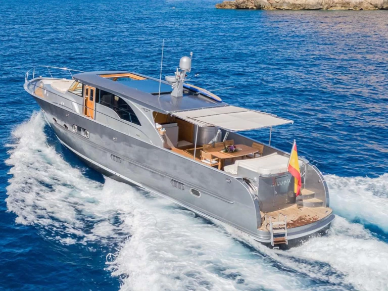 YachtCharter in Dénia - Lobster 62 auf SamBoat