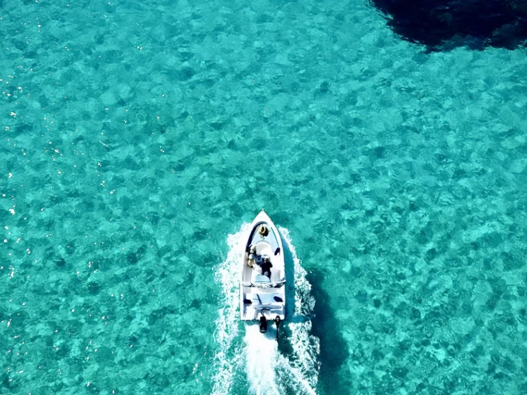 Ein Poseidon BlueWater 170 mieten in Agios Nikolaos