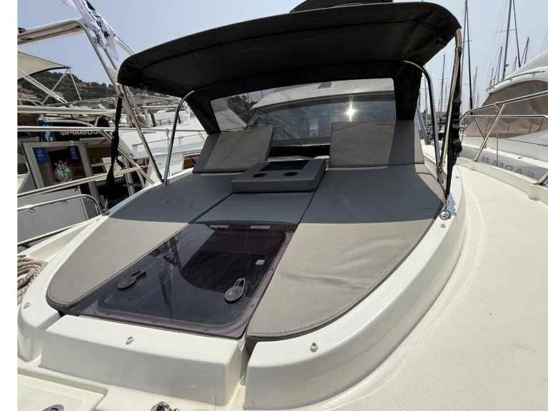 Ein Bénéteau Antares 11.20 Fly mieten in Saint-Mandrier-sur-Mer