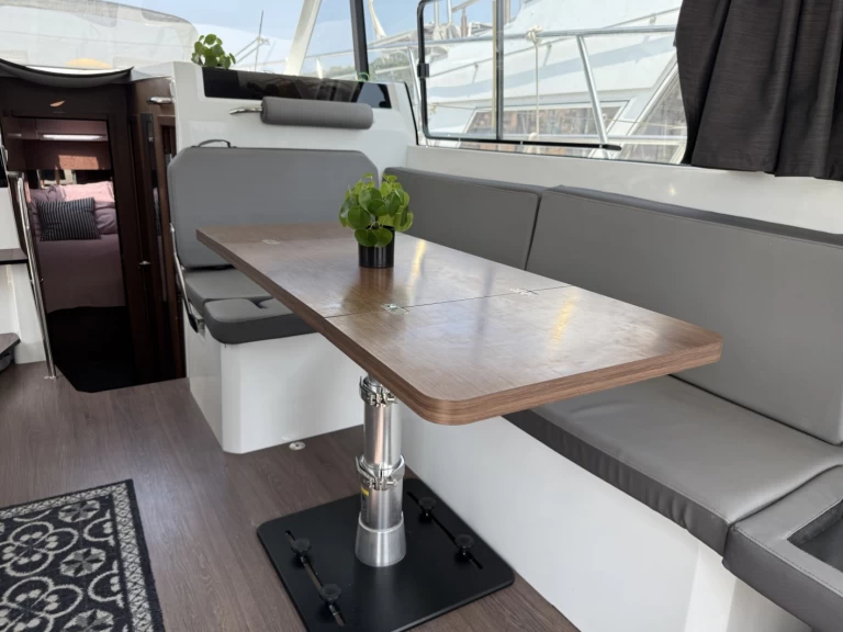 YachtCharter in Saint-Mandrier-sur-Mer - Bénéteau Antares 11.20 Fly auf SamBoat