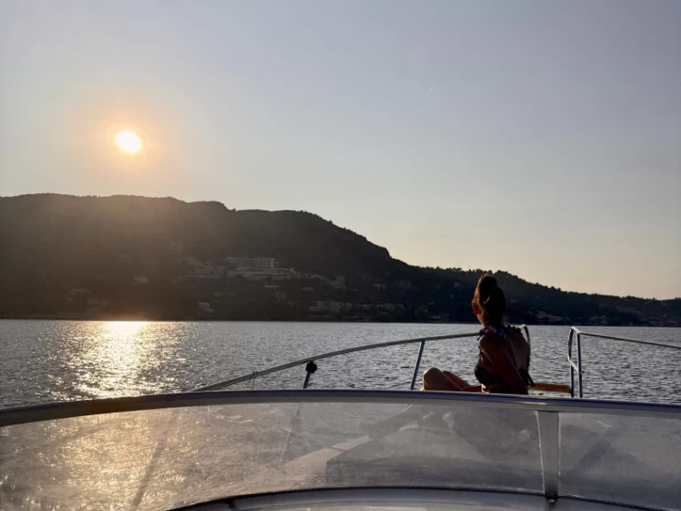 Motorboot mieten in Benitses Marina - Gobbi Gobbi 345 SC