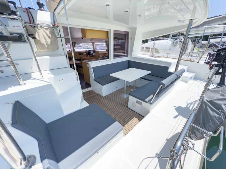 Katamaran mit oder ohne Skipper Lagoon mieten in Pula