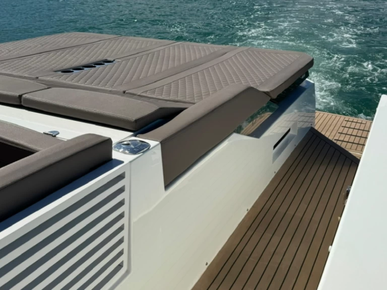 Vermietung Motorboot DEANTONIO YACHTS mit Führerschein