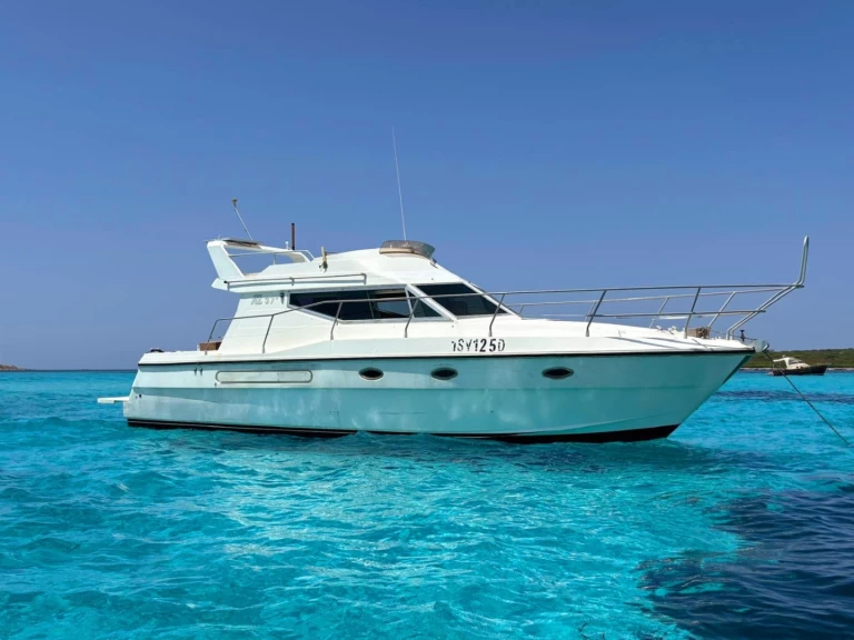 Azimut Azimut 37 Fly mieten Stintino