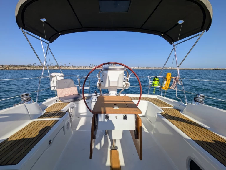 Vermietung Segelboot Bénéteau mit Führerschein