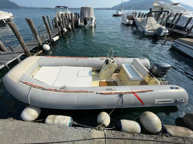 Schlauchboot mieten in Predore zum besten Preis