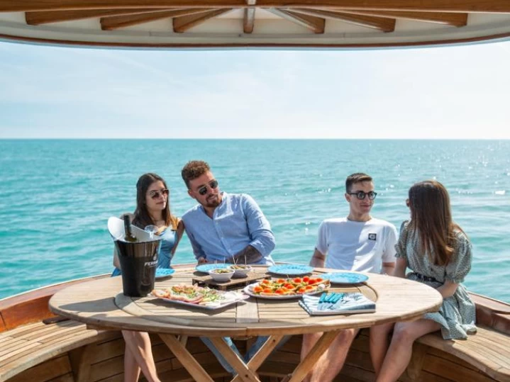 Vermietung Motorboot Jeanneau mit Führerschein