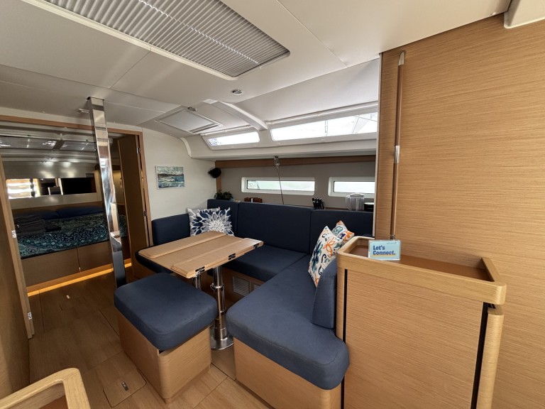 Jeanneau Sun Odyssey 440 mieten Playa Sardinera