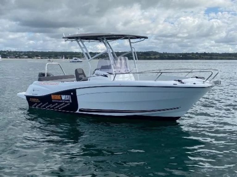 Motorboot mieten in La Forêt-Fouesnant - Jeanneau Cap Camarat 6.5 CC Serie 3