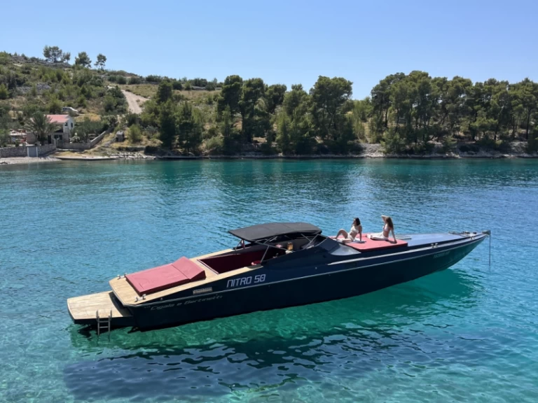 Bootsverleih Cigala e bertinetti Nitro 50 Hvar Samboat
