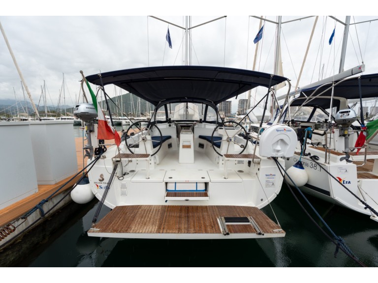 Segelboot mieten in Salerno - Bénéteau Oceanis 37.1 - 3 cab 2 wc