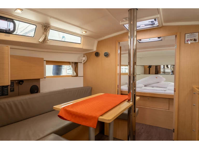 Segelboot mieten in Salerno - Bénéteau Oceanis 38.1