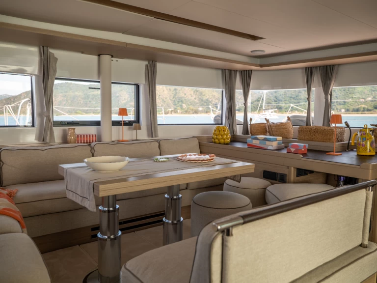 Katamaran mieten in Salerno zum besten Preis