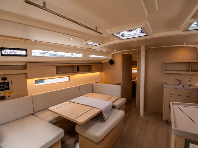 Vermietung Segelboot Bénéteau mit Führerschein