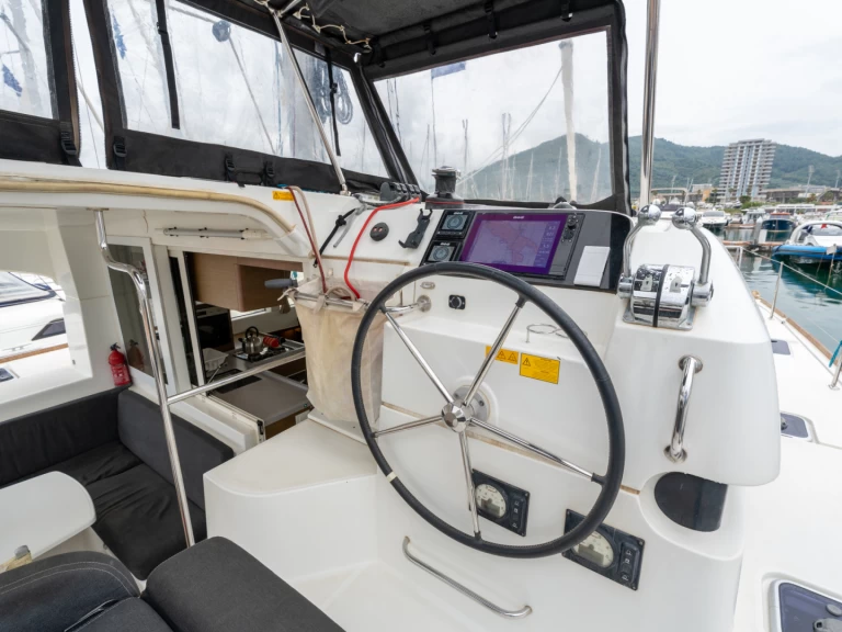 Katamaran mieten in Salerno - Lagoon Lagoon 40