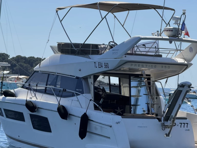 Jeanneau Prestige 350 Fly mieten Antibes