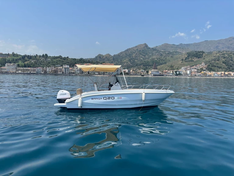 Motorboot mieten in Giardini-Naxos zum besten Preis