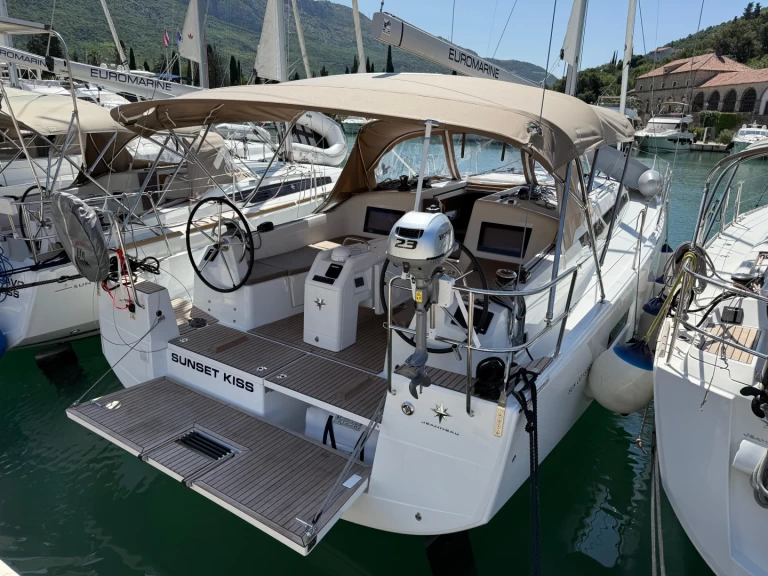 Jeanneau Sun Odyssey 410 mieten Komolac