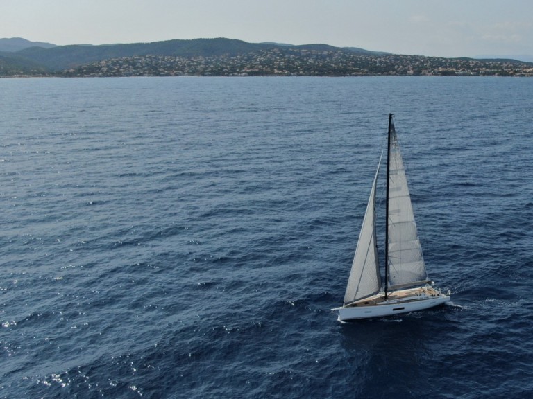 Segelboot mit oder ohne Skipper Bénéteau mieten in Cugnana Verde