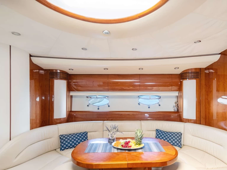 YachtCharter in Athen - Princess, UK EVENIA auf SamBoat