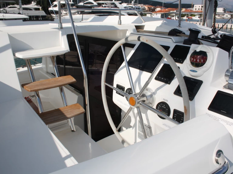 Ein Fountaine Pajot Astrea 42 mieten in Seget Donji