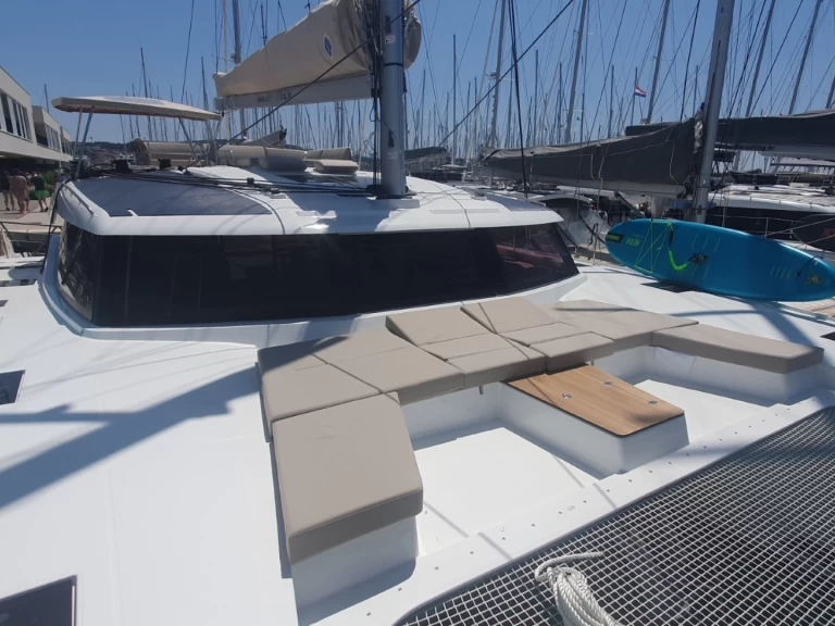 Katamaran mit oder ohne Skipper Fountaine Pajot mieten in Seget Donji
