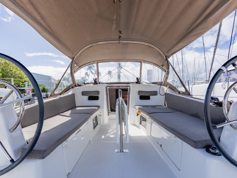 YachtCharter in Road Town - Jeanneau Sun Odyssey 380 auf SamBoat