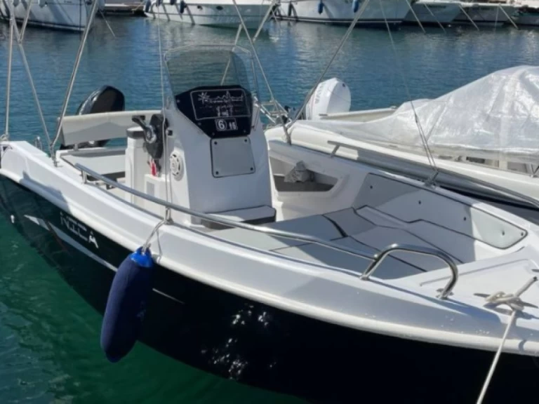 Motorboot mit oder ohne Skipper Trimarchi mieten in Alghero