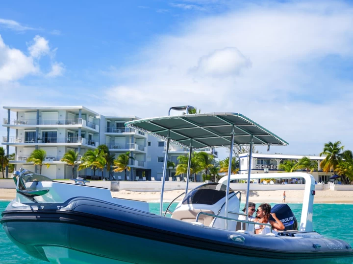 Schlauchboot mieten in Simpson Bay Yacht Club Marina - Rib 760