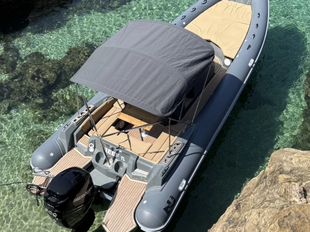 Ein Jeanneau Cap Camarat 7.5 WA Serie 2 mieten in Gapeau