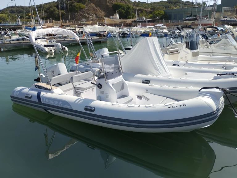 Boot mieten Mahón günstig Tempest 570