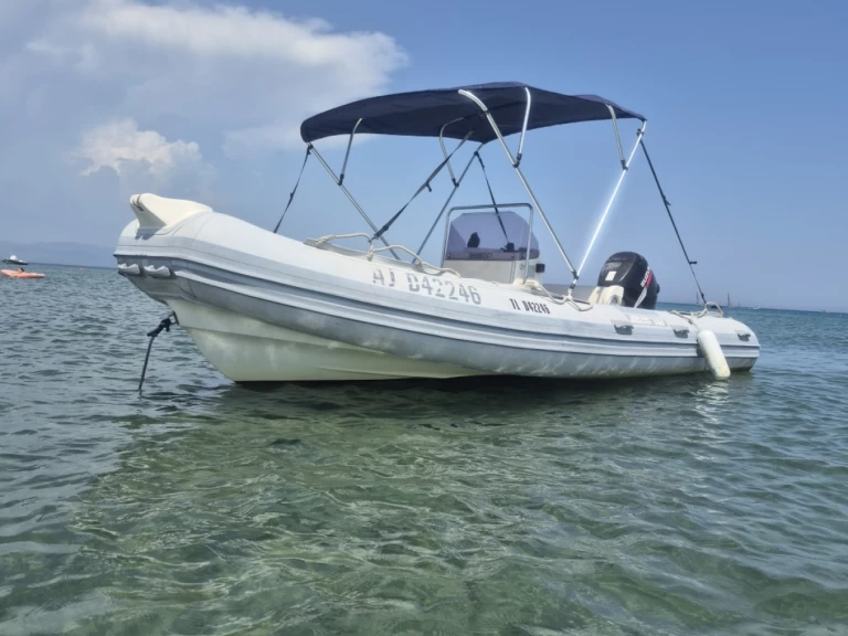 Ein Joker Boat Coaster 580 mieten in Hyères