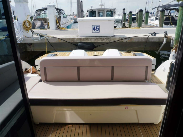 Boot mieten Golfe-Juan günstig Leader 36