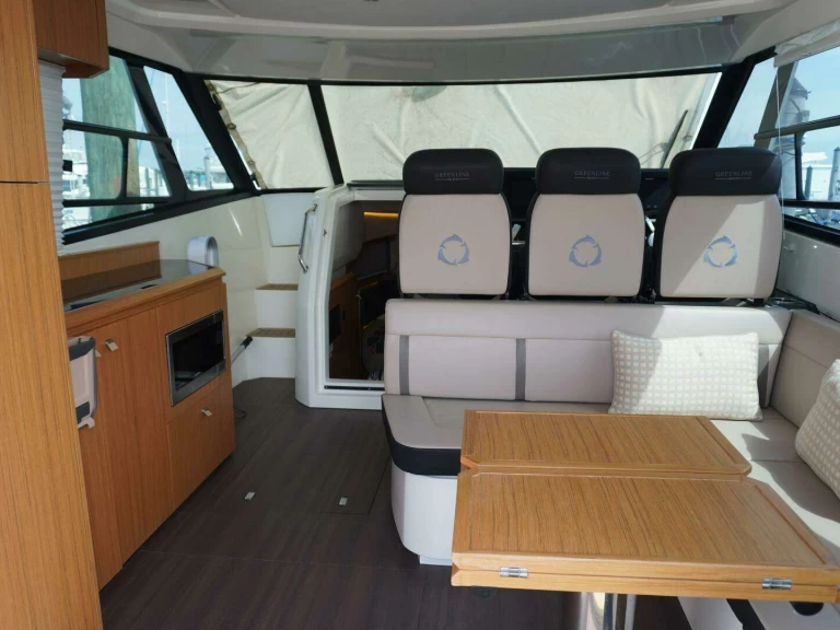 Motorboot mieten in Golfe-Juan - Jeanneau Leader 36