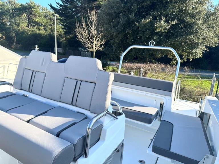 Jeanneau Cap Camarat 7.5 CC mieten La Flotte