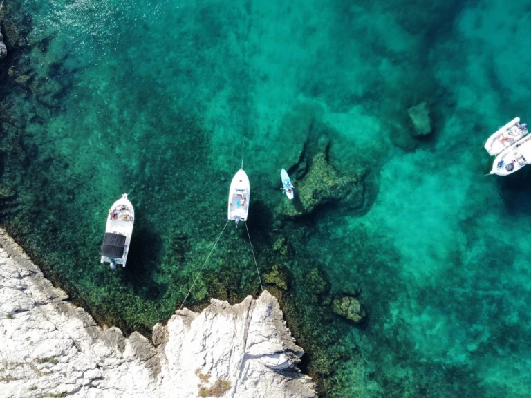 Motorboot mieten in Marseille - B2 Marine Cap Ferret 550