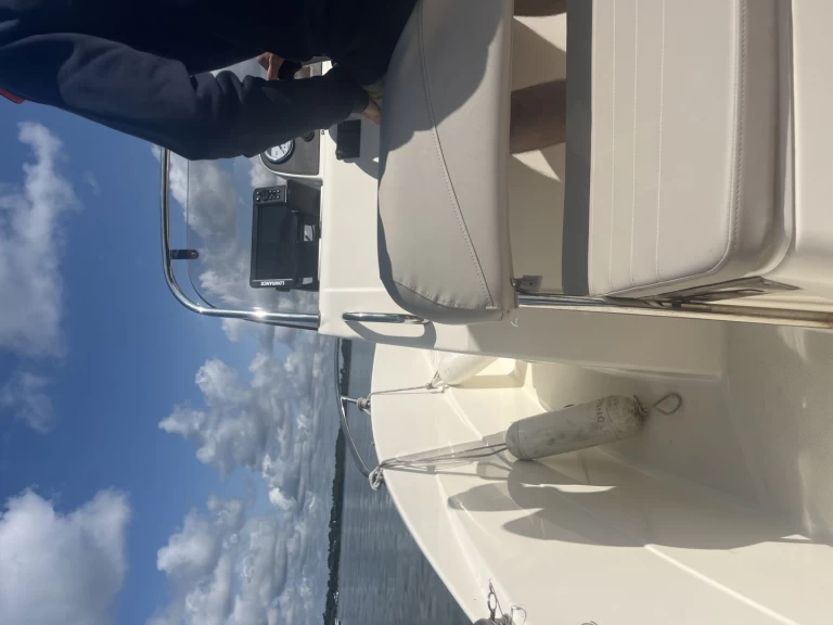 Ein Quicksilver Activ 505 mieten in Le Palais