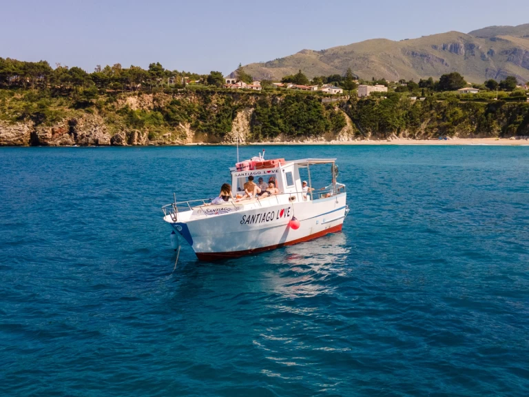 Revel Craft 27 RX mieten Terrasini