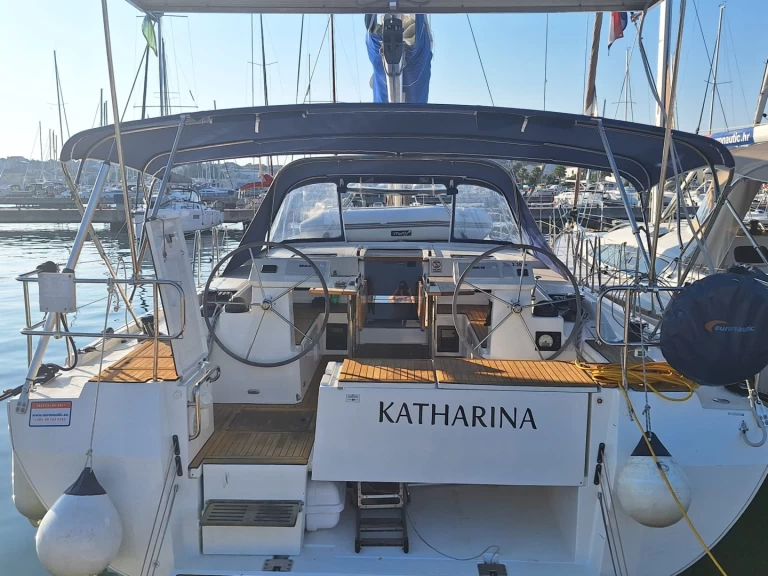 YachtCharter in Biograd na Moru - Bavaria Bavaria C45 auf SamBoat