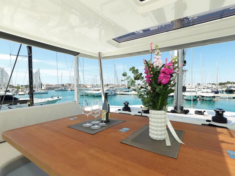 Lagoon Lagoon 55_5 Cabins mieten Sukošan