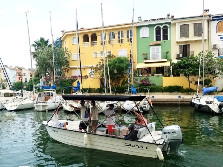 YachtCharter in Port Saplaya - Grand Boats N585 auf SamBoat