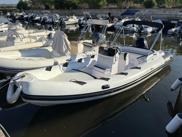 Boot mieten Hyères günstig Selva 650 Family