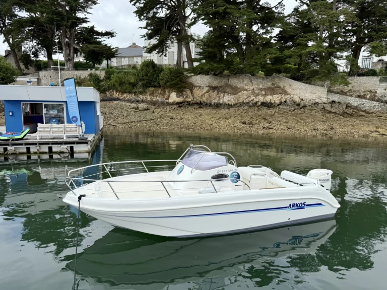 YachtCharter in Port de Sainte-Marine - Arkos 607 WA auf SamBoat