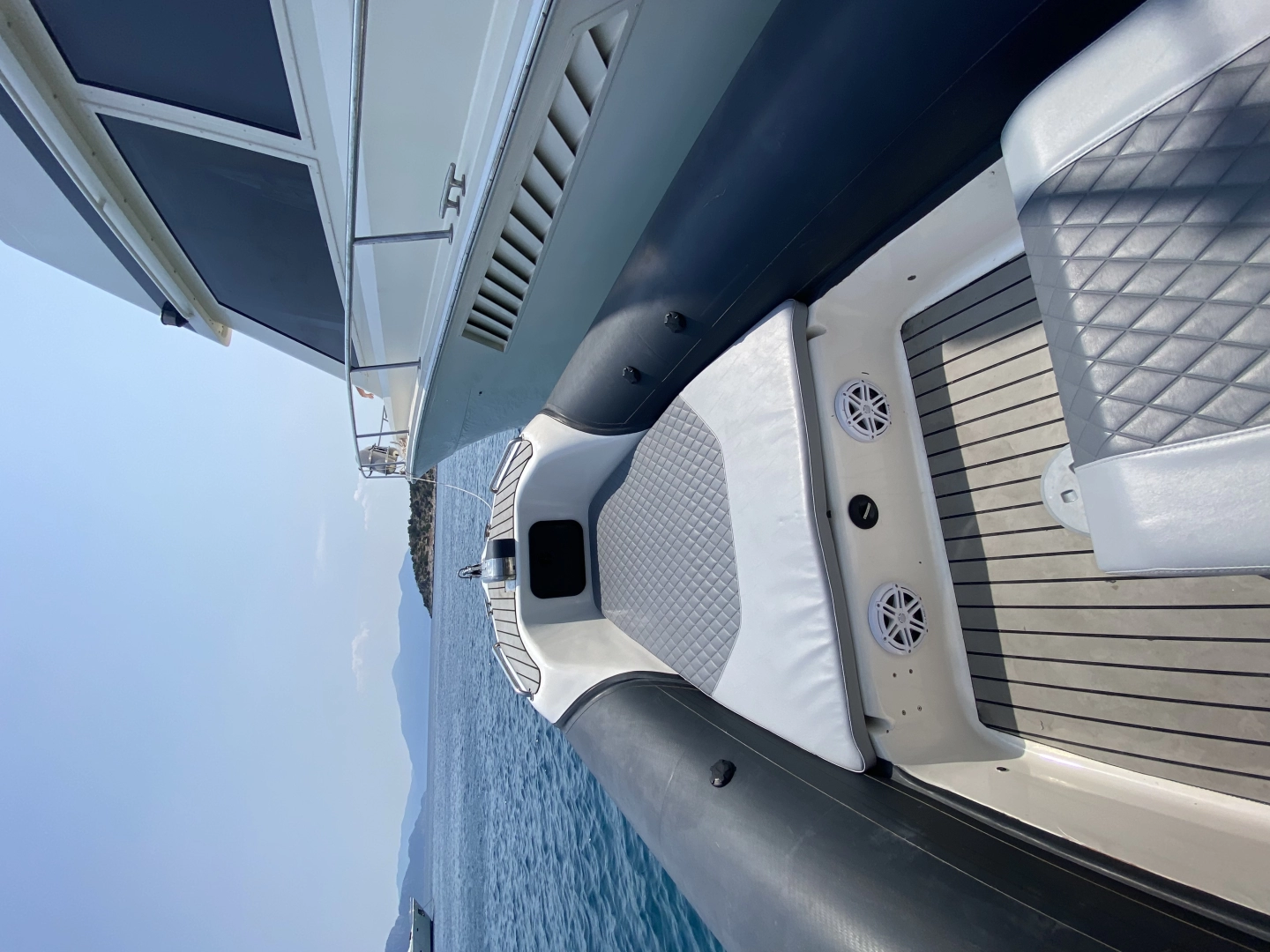 Schlauchboot mit oder ohne Skipper mostro mieten in Glyfáda