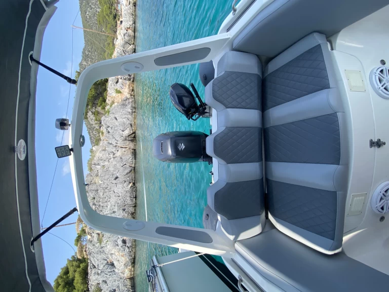 Vermietung Schlauchboot mostro mit Führerschein