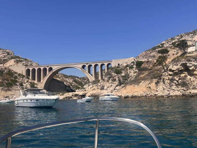 Ein Lomac Beluga 17 mieten in L'Estaque