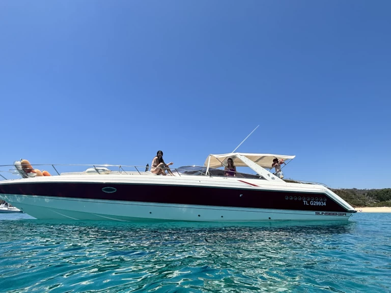 Vermietung Motorboot Sunseeker mit Führerschein